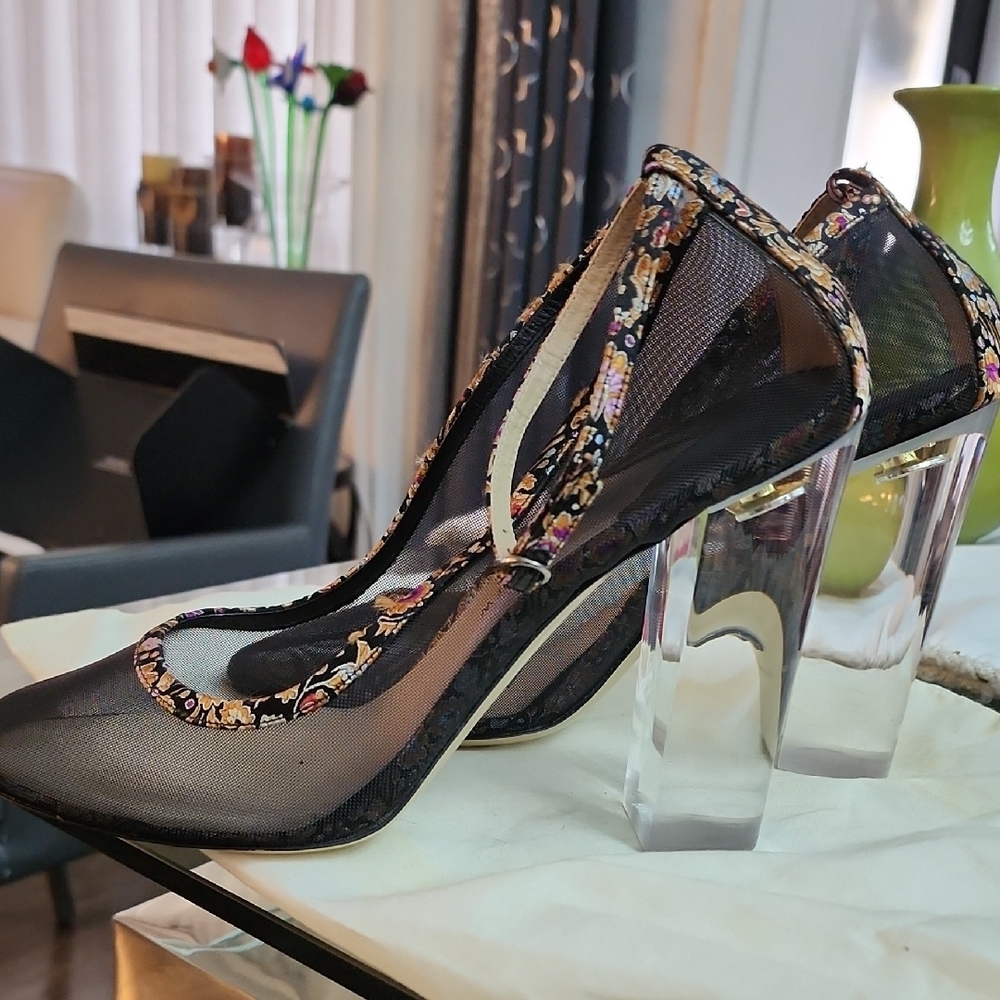 Paul Andrew Black Floral Women's Shoes - Picture 11 of 12
